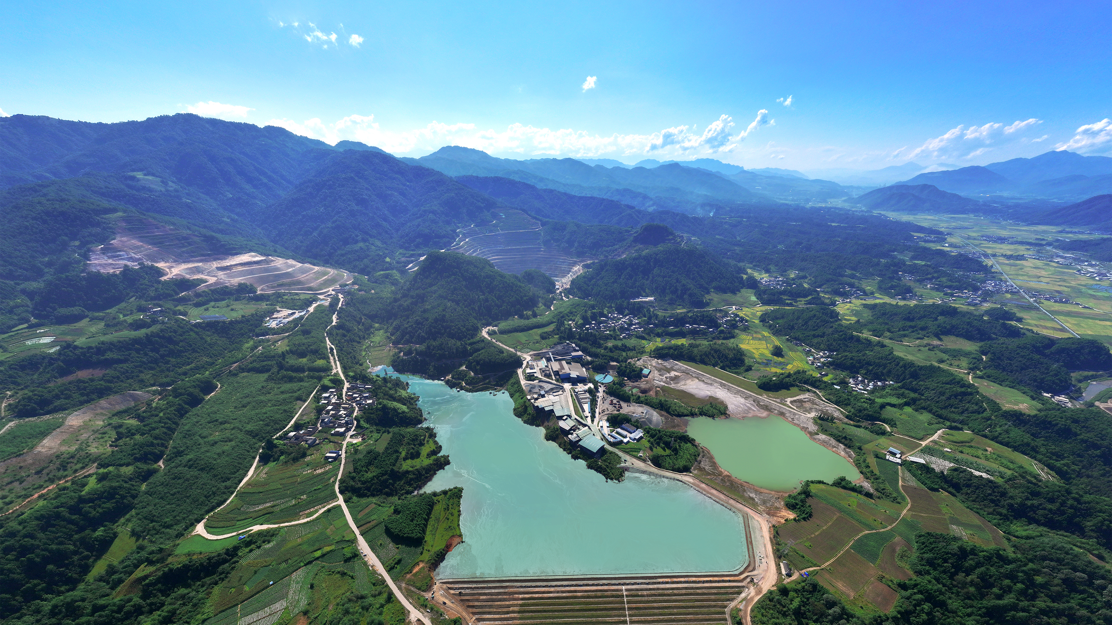 逐“綠”而行，恒益集團(tuán)奏響全面綠色轉(zhuǎn)型協(xié)奏曲